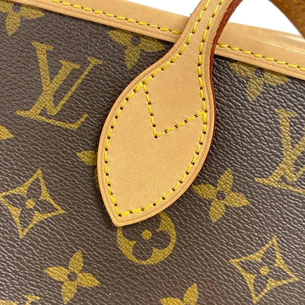 Louis Vuitton Neverfull MM Monogram Tote Bag M46987